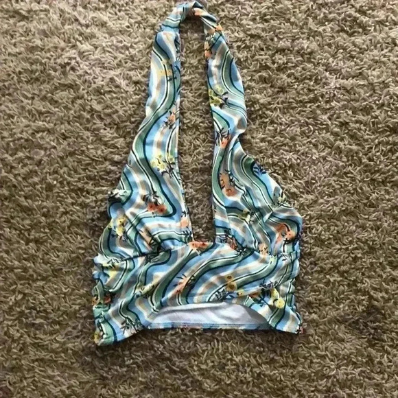 Urban Outfitters halter crop top. Size small. - Picture 4 of 5